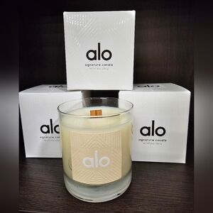 ALO Yoga Signature Candle - White